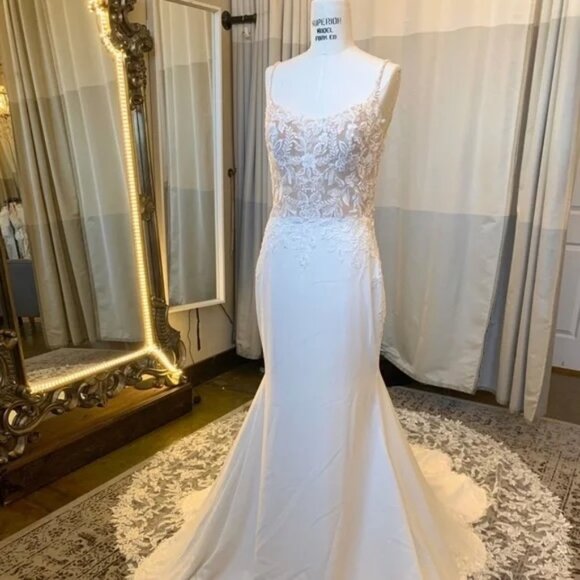 Ithaca by Ivory Willow BRAND NEW Wedding Dress, fit-and-flare floral lace bodice - Picture 1 of 11